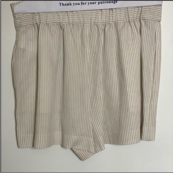 CLUB MONACO Darcee Short - White and Black Stripes - Picture 6 of 6